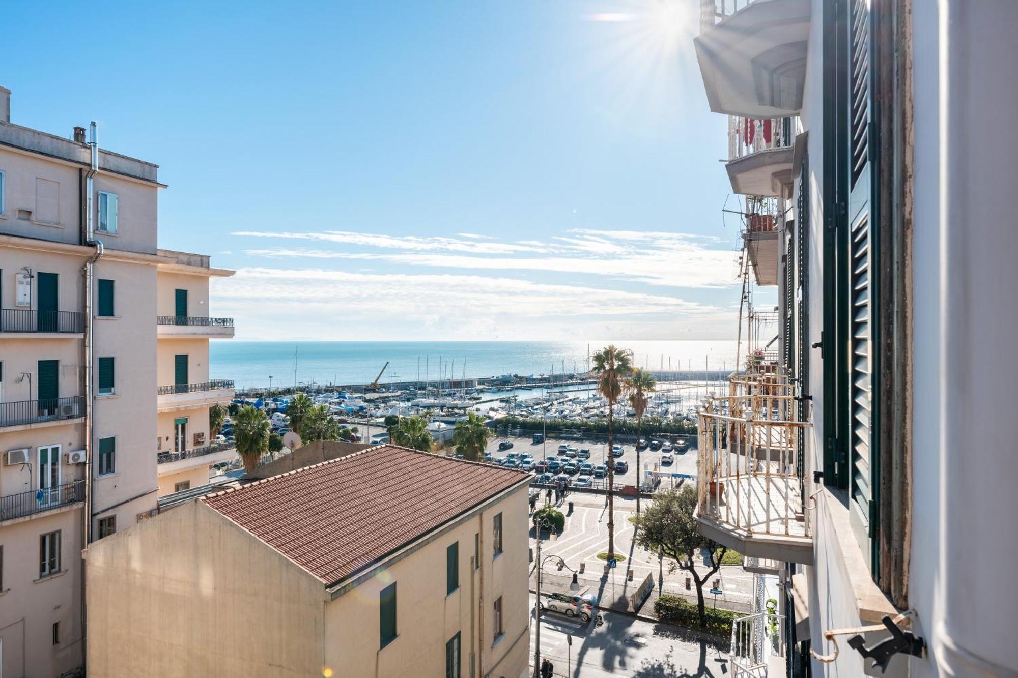 Palazzo Galeoni Luxury Suites Salerno Exterior foto